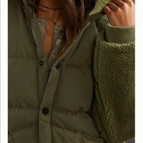 Pilcro Piffer Jacket - Anthro Size Medium NWT - Picture 5 of 7